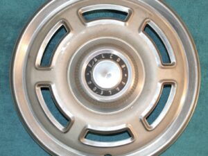 1965 Ford Falcon 2-Door 4-Door Sedan ORIG 13" WHEEL HUB CAP COVER