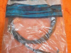 1989-1991 Ford Taurus Mercury Sable NOS FUEL FILLER DOOR RELEASE LATCH ASSEMBLY