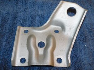 68-73 Mustang Shelby Cougar ORIG 428 429 CJ Boss LH STAGGERED SHOCK SPRING PLATE