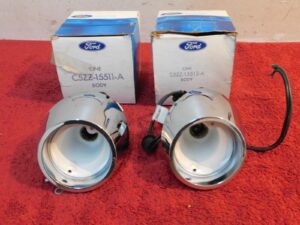 1965 1966 Mustang Fastback Coupe Convertible GT Shelby NOS L+R BACK UP LAMP BODY