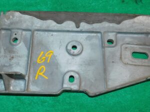 1969 Mustang Mach 1 Shelby Cougar Eliminator ORIG RH DOOR WINDOW GLASS BRACKET