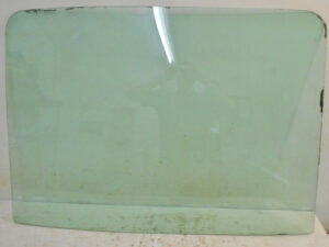 1969 1970 Mustang GT Mach 1 Boss Shelby ORIG FASTBACK REAR WINDOW GLASS Date 9J