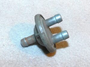 1967 1968 1969 Mustang GT Mach 1 Boss Shelby Cougar TILT-AWAY VACUUM CHECK VALVE