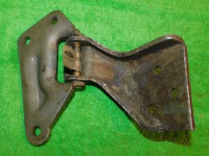 1967 1968 Mustang Fastback Conv GT GTA Shelby Cougar Xr7 NOS LH UPPER DOOR HINGE