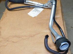 2000-2004 Ford Focus 4-Door Sedan NOS NEW OEM FUEL TANK FILLER PIPE ASSEMBLY