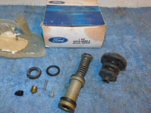 1969-1971 Ford F100 F250 4x2 Truck NOS POWER DRUM BRAKE MASTER CYLINDER KIT