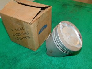 1966-1970 Ford Galaxie Mustang Fairlane Mercury Cougar NOS 390 2V Std PISTON Red