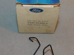 1971-73 Mustang Mach 1 Boss Cougar Xr7 71-76 Maverick Comet NOS GAS PEDAL SPRING