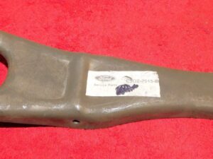 1965 1966 1967 1968 Mustang Shelby Cougar NOS 289 302 4-SPEED CLUTCH FORK LEVER