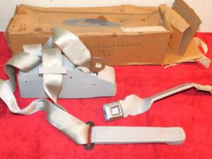 1977 1978 Grand Marquis Brougham 2-Door Hardtop NOS GREY LH FRONT SEAT BELT ASSM