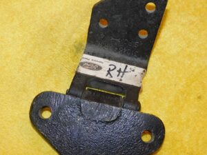 1965 1966 Mustang Fastback Coupe Convertible GT Shelby NOS RH UPPER DOOR HINGE