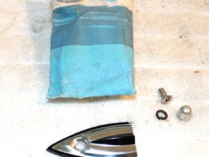 1975 1976 Ford Courier NOS DECOR FRONT FENDER EXTENSION SPEAR MOULDING TRIM CAP