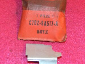 67-69 Falcon Bronco Mustang NOS 170 200 1V CARTER CARBURETOR FLOAT BOWL BAFFLE