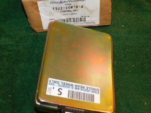 1992-1996 Ford E150 E250 E350 S/D SRW Econoline NOS ABS CONTROL MODULE - ECU