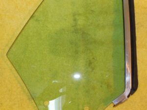 1971 1972 1973 Mustang Coupe Grande ORIG RH SUN-X QUARTER WINDOW GLASS w/ FRAME