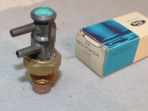 1973-1979 Ford Mustang Mercury NOS 302 351 400 460 P/C EGR VACUUM CONTROL VALVE
