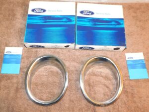 1965 1966 Mustang GT Fastback Coupe Convertible NOS GT DUAL EXHAUST TRIM RINGS