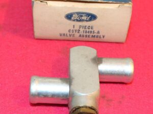 1965-1966 F100 F250 F350 F600 F750 65-69 F800 900 NOS HEATER WATER CONTROL VALVE