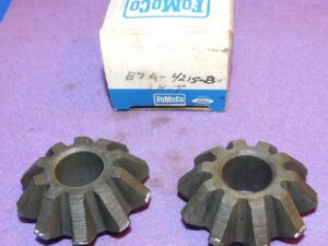 1957-1961 Ford Passenger Car Thunderbird NOS DIFFERENTIAL PINION SHAFT GEAR KIT