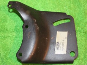 1979-1982 Ford Mustang Capri Fairmont NOS 200 3.3L POWER STEERING PUMP SUPPORT