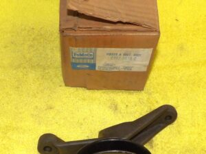 1967 1968 Ford Mustang Shelby Cougar NOS 289 302 A/C FIXED IDLER PULLEY BRACKET