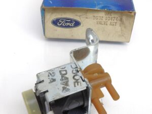 1975-1978 Ford Torino LTD Montego Cougar NOS 351M 400 EGR SOLENOID VACUUM VALVE