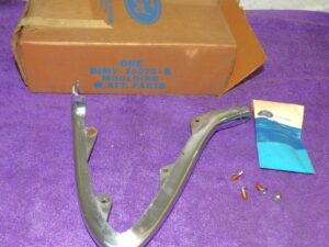 1971 1972 Mercury Monterey Custom NOS LH FRONT FENDER EXTENSION UPPER MOULDING