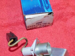 1975-1978 Custom Galaxie LTD Monterey Marquis NOS TRUNK LUGGAGE COMPARTMENT LAMP