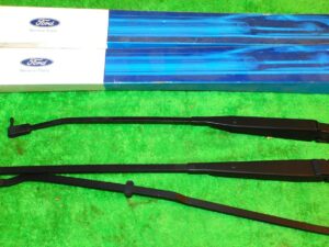1979 1980 Ford Granada Mercury Monarch NOS LH & RH WINDSHIELD WIPER ARMS Black
