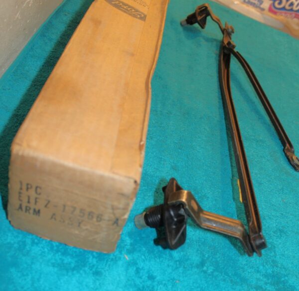 57-1237.jpg 57-1237.jpg