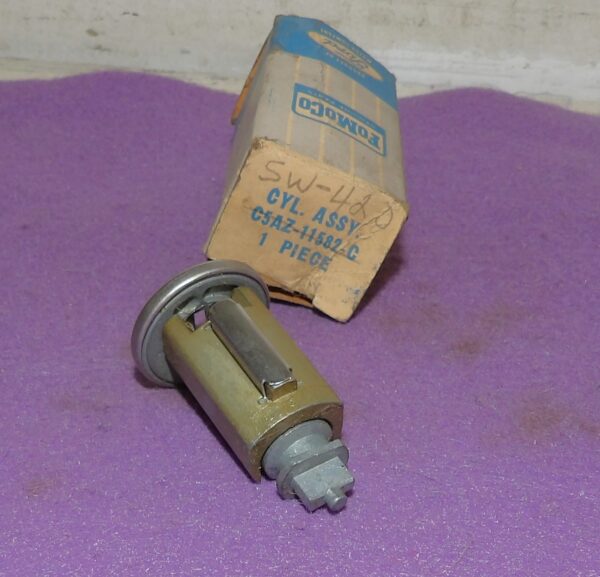 57-1306.jpg 57-1306.jpg