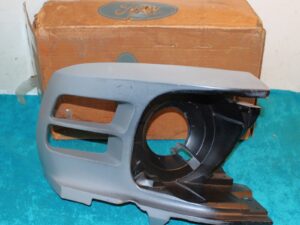 1970 Mustang Fastback Mach 1 Boss Convertible NOS RH HEAD LAMP FENDER EXTENSION