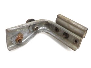 1969 1970 Mustang GT Mach 1 Boss Shelby FASTBACK RH QUARTER WINDOW LOWER PIVOT