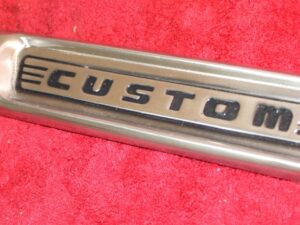 1950 Ford Custom Deluxe NOS LH 'CUSTOM' FRONT FENDER ORNAMENT MOULDING