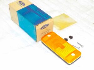 1970-1977 Ford Bronco 1970-1974 E100 E200 E300 NOS FRONT SIDE MARKER LAMP