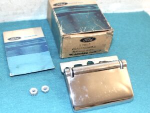 1968 1969 Fairlane Torino Montego Cyclone 68-74 Bronco NOS RH DOOR INSIDE HANDLE