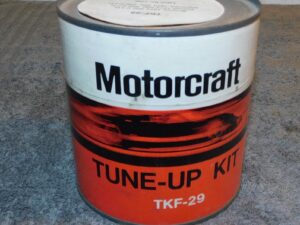 1974 Ford Bronco Maverick Mercury Comet NOS 6-CYL 200 250 TUNE-UP KIT TKF-29