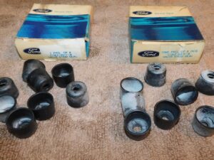 1967-72 Mustang Fairlane Falcon Galaxie Cougar NOS 289 302 351W VALVE STEM SEALS
