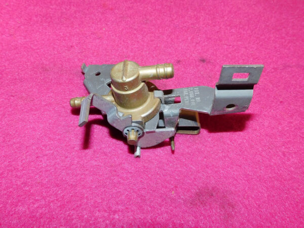 57-3596.jpg 57-3596.jpg