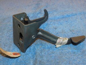 1973 1974 1975 1976 Lincoln Mark IV Coupe NOS HOOD LATCH AUXILIARY CATCH HOOK