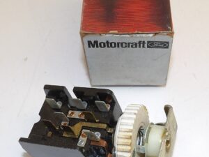 1971 1972 1973 Ford Mustang Mach 1 Boss Mercury Cougar Xr7 NOS HEAD LAMP SWITCH