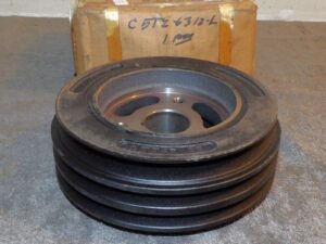 1965-1979 Ford F100 F150 F250 F350 NOS 300 CRANKSHAFT PULLEY DAMPER BALANCER