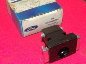 1979-1983 Ford Mustang Cobra Mercury Capri NOS INSTRUMENT PANEL GLOVE BOX LATCH