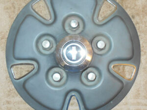 1970 1971 Ford Mustang Fastback Mach 1 Grande Boss ORIG SPORT WHEEL COVER CENTER