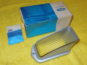 1972 Ford Thunderbird NOS REAR BACK-UP REVERSE LAMP LIGHT LENS