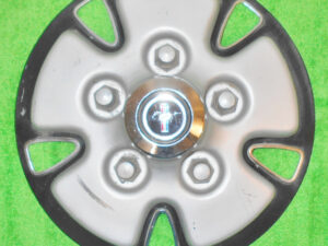 1972 1973 Ford Mustang Fastback Mach 1 Grande Conv ORIG SPORT WHEEL COVER CENTER