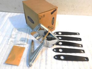 1967-73 Mustang Shelby 68-76 Torino Montego 73-79 Cougar NOS MANUAL DOOR MIRROR