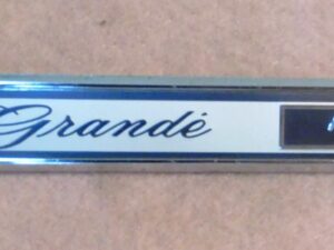 1969 1970 Mustang Grande Coupe ORIG WOOD GRAIN DASH RH 'GRANDE' EMBLEM NAMEPLATE