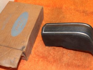 1980 Ford LTD Crown Victoria Brougham Country Squire NOS RH FRONT BUMPER GUARD