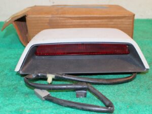 1985 1986 1987 1988 1989 Lincoln Town Car NOS REAR HI-MOUNT THIRD BRAKE LAMP
